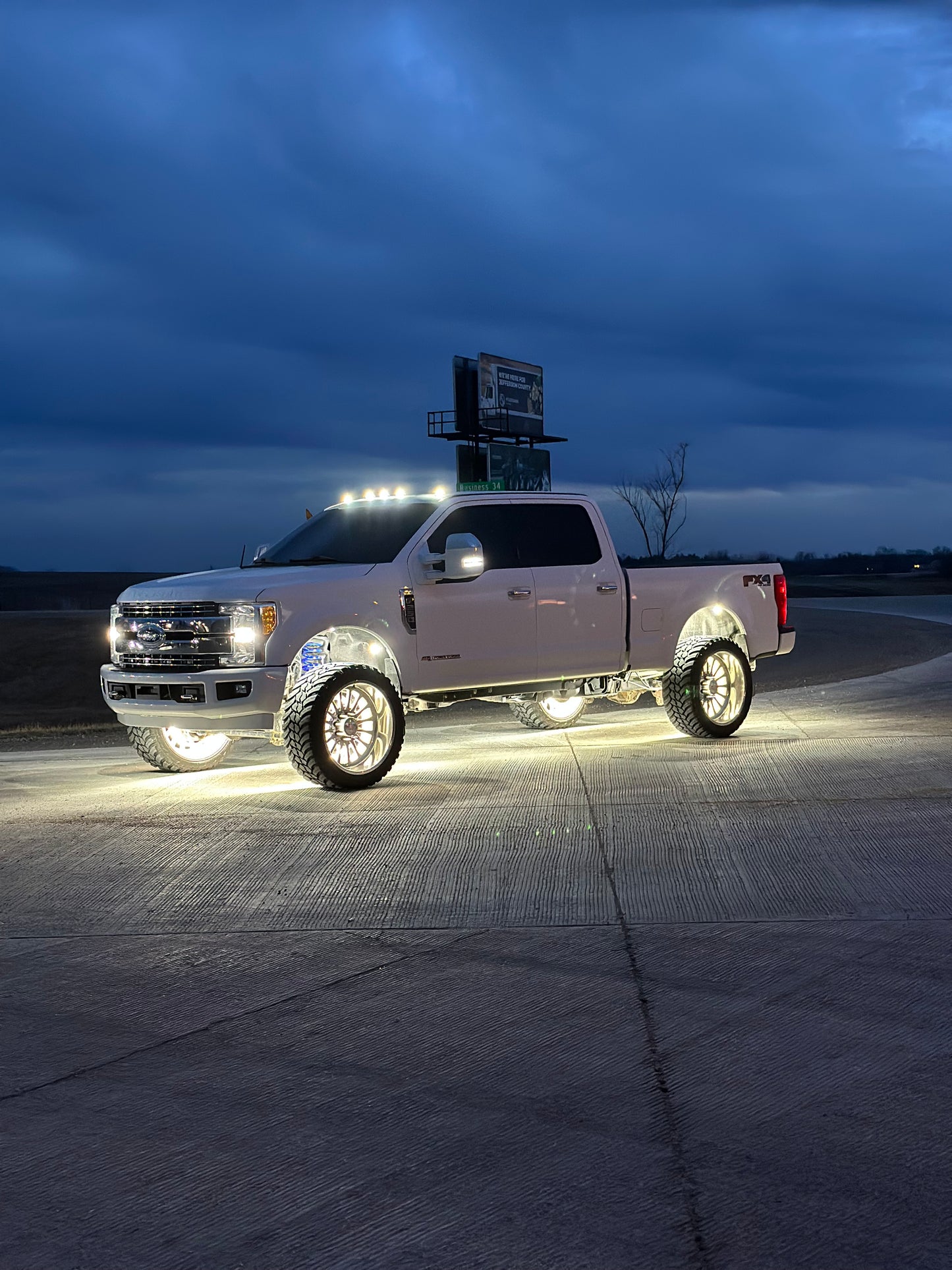 17-22 Ford F150-F600 Cab Lights